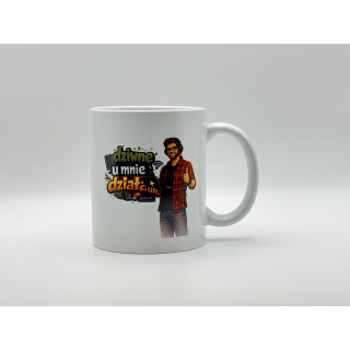 Kubek „Dziwne, u mnie działa” – prezent dla programisty